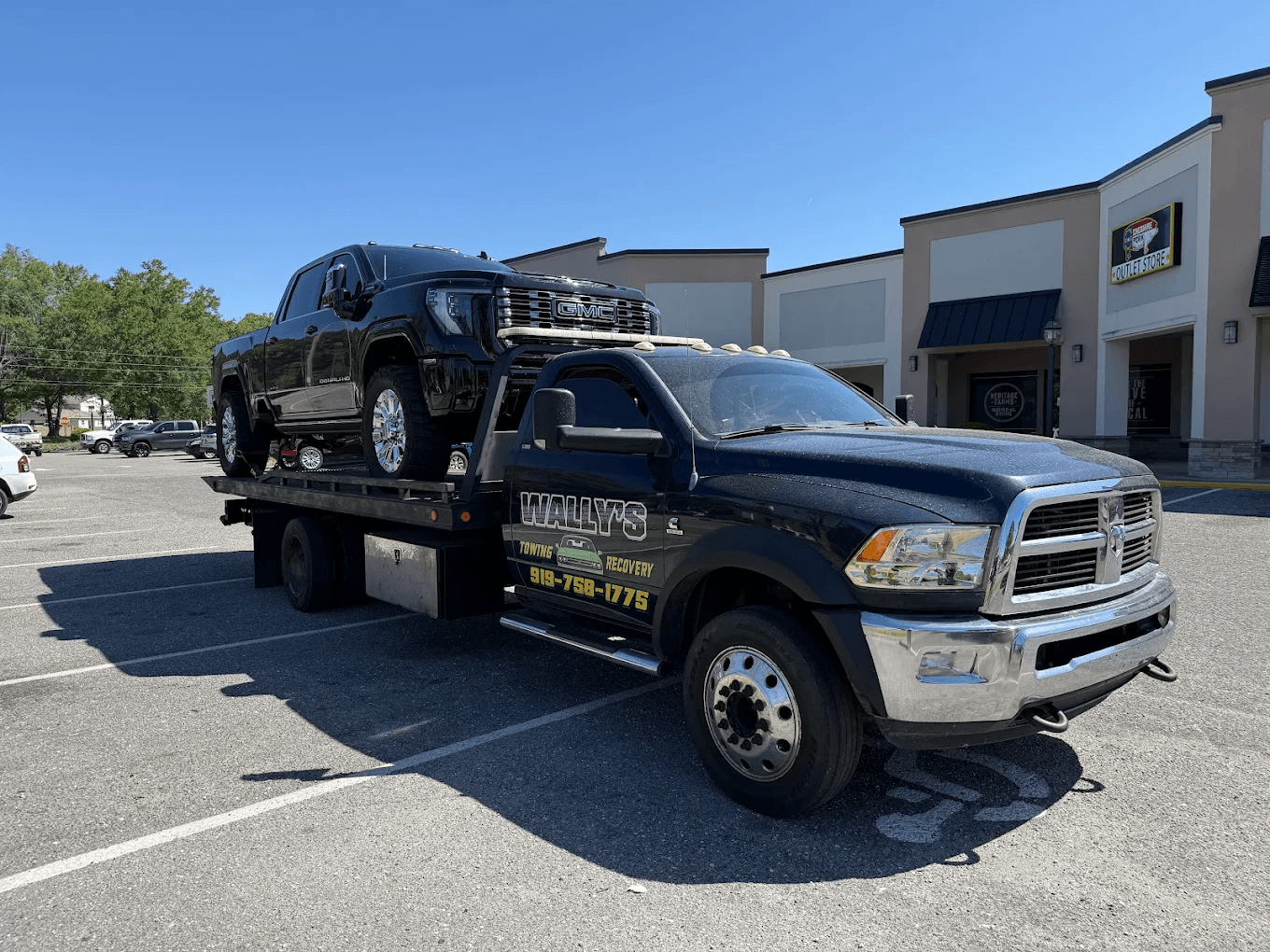 Wally's Towing & Recovery (7)